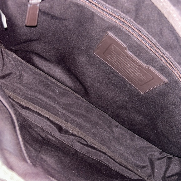 Coach - Picture 11 of 12